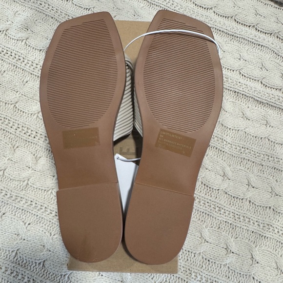 Steve Madden Women's Tan and Cream Slide Sandals - Picture 2 of 5